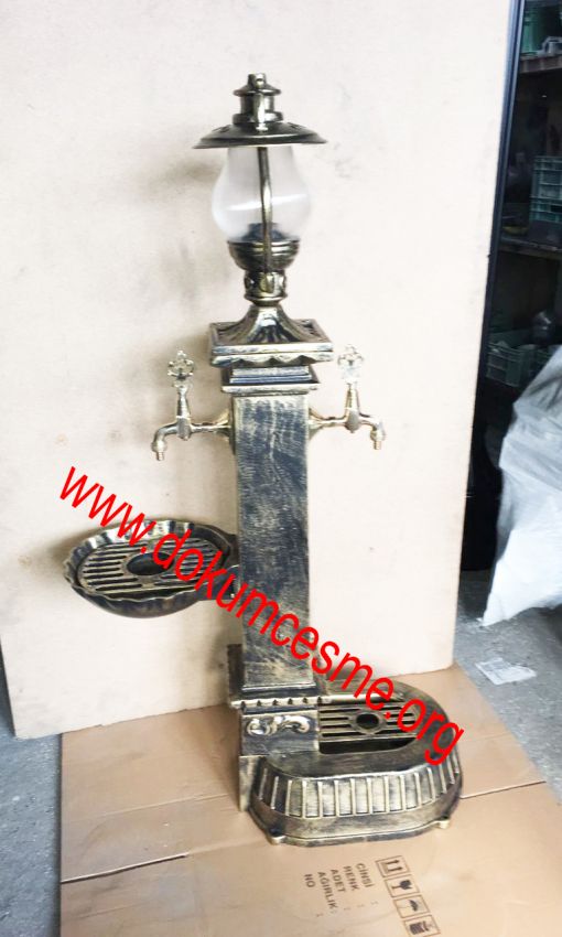 ışıklı bahçe çeşmesi ışıklı bahçe çeşmesi